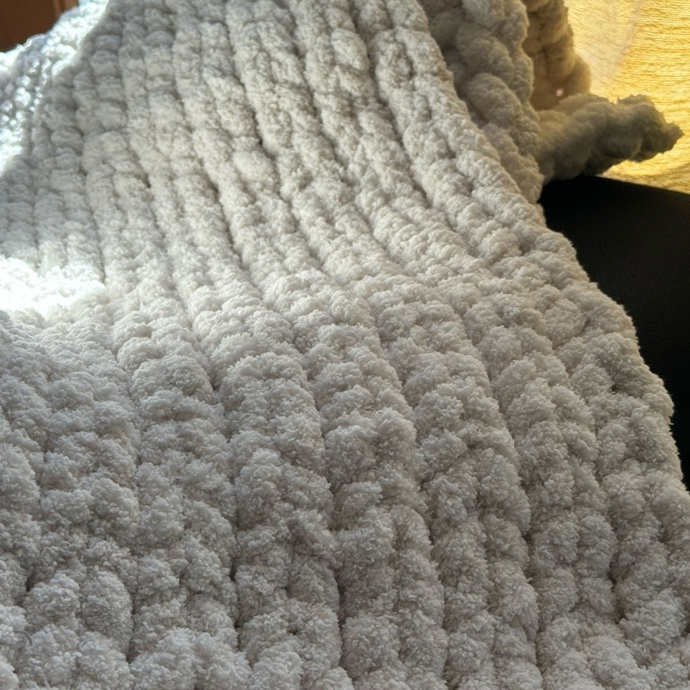 Cozy White Textured Blanket
